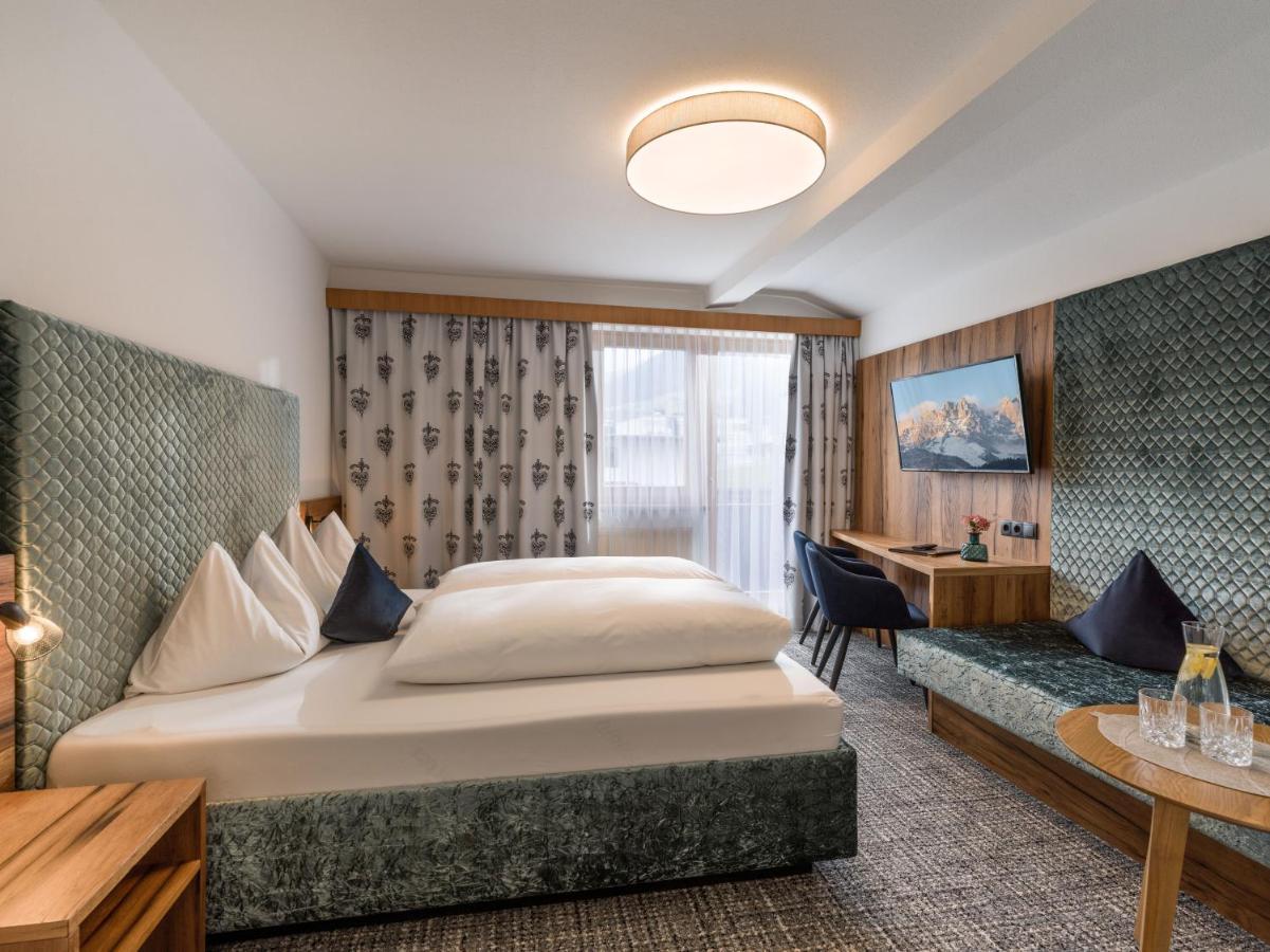 Hotel Landhaus Zillertal Fügen Eksteriør bilde
