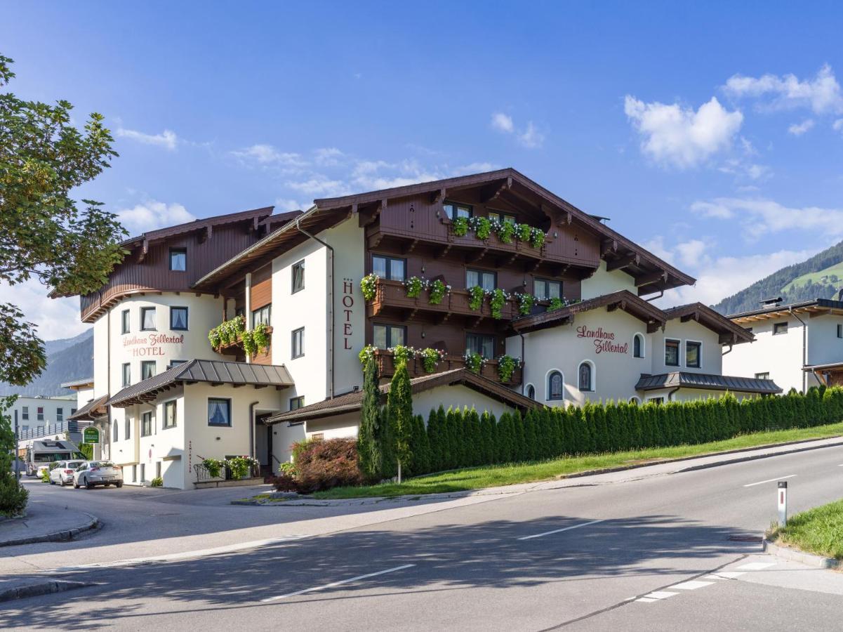 Hotel Landhaus Zillertal Fügen Eksteriør bilde