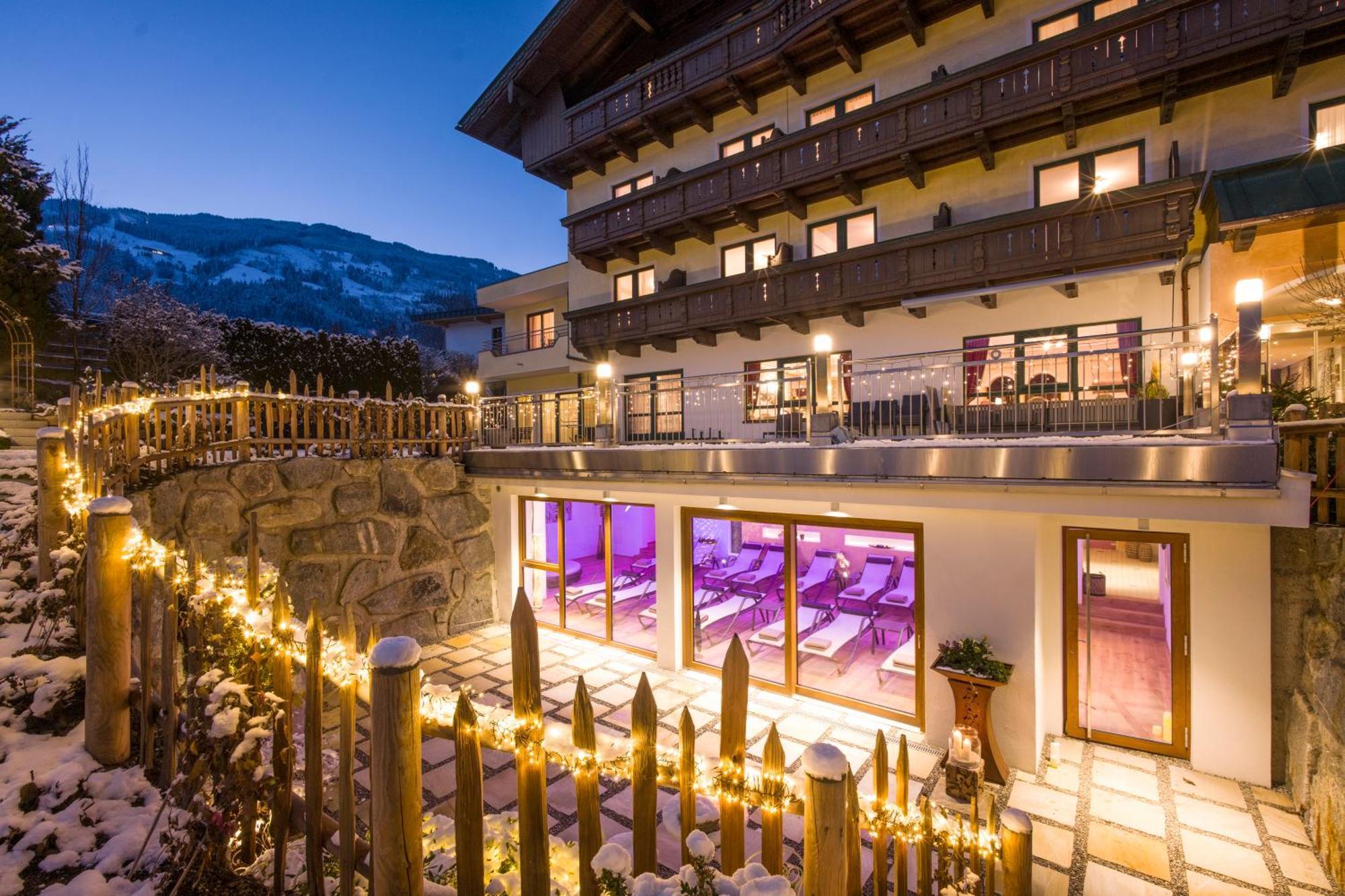 Hotel Landhaus Zillertal Fügen Eksteriør bilde