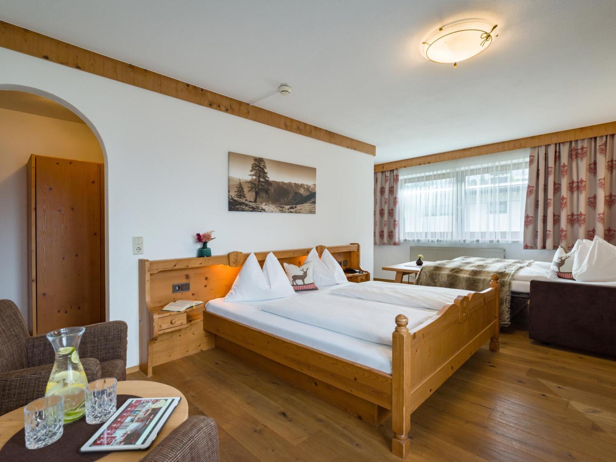 Hotel Landhaus Zillertal Fügen Eksteriør bilde